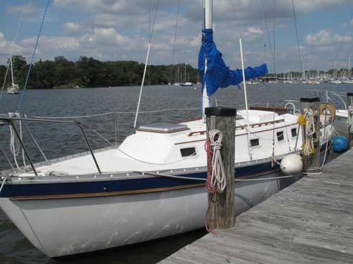 Endeavour 32 Sailboat