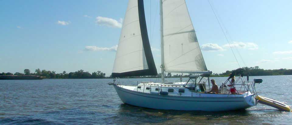 1980 Endeavour 32 Sailboat