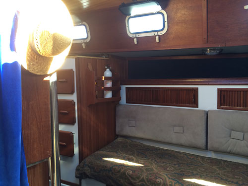 1979 Endeavour 32 Sailboat