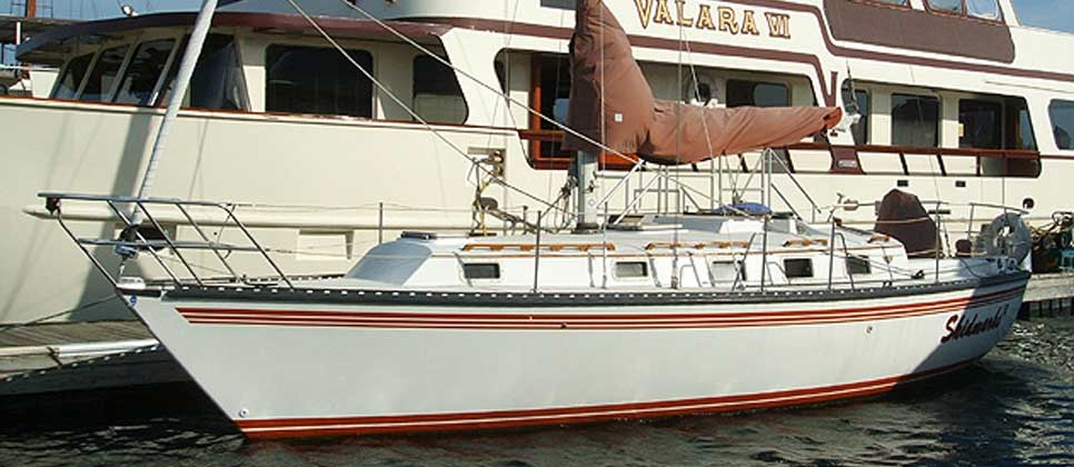 Endeavour 33 Sailboat Valara
