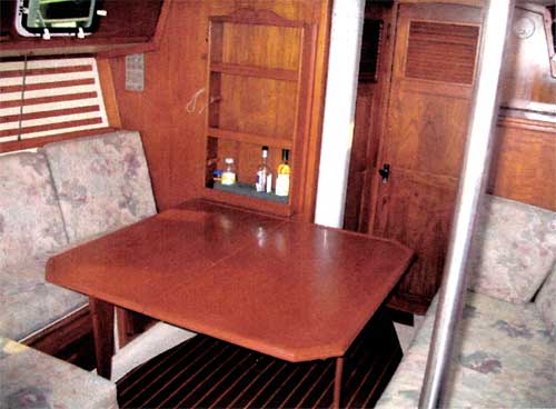 1983 Endeavour 33 Sailboat