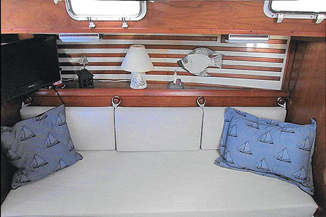 1980 Endeavour 37 Sailboat