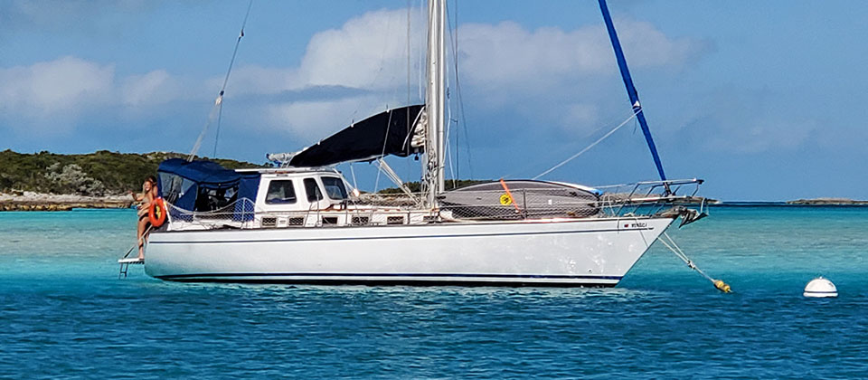 1985 Endeavour 38 Center Cockpit Sailboat