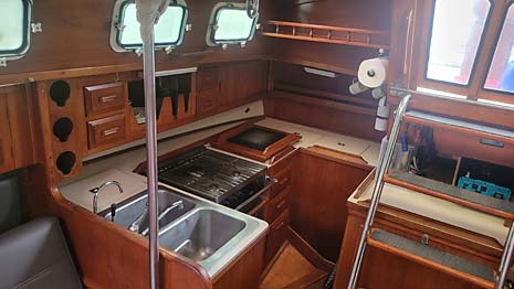 1984 Endeavour 38 Aft Cockpit - Galley