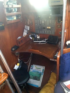 Endeavour 38 Center Cockpit Sailboat