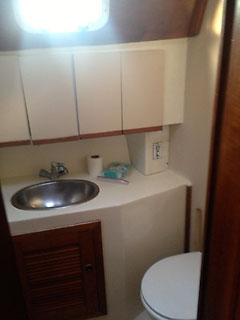 Endeavour 38 Center Cockpit Sailboat