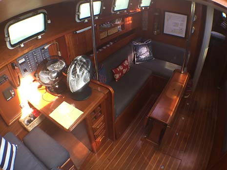1984 Endeavour 38 Aft Cockpit Sailboat Salon