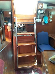 Endeavour 38 Sailboat Companionway