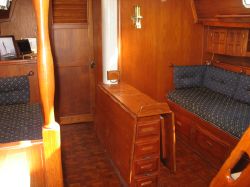 Endeavour 40 Sailboat