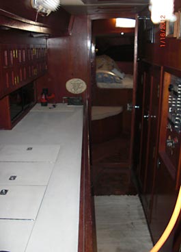 Endeavour 40 Sloop  Passageway