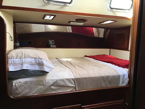 1983 Endeavour 40 Sailboat - Aft Cabin