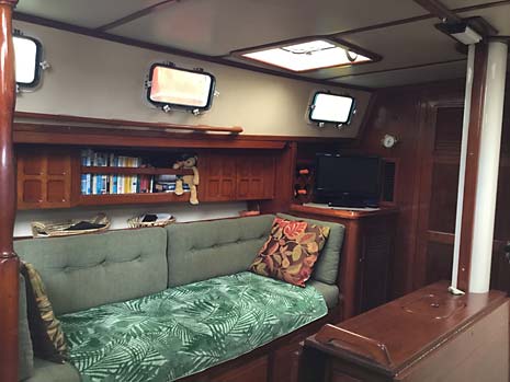 Endeavour 40 Sailboat Salon