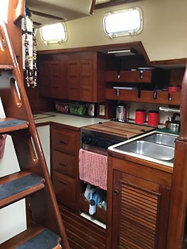 1983 Endeavour 40 Sailboat - Galley