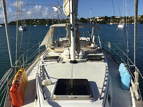 1983 Endeavour 40 Sailboat - Deck