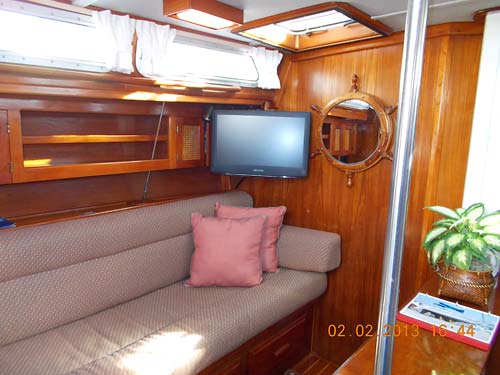 990 Endeavour 42 Sailboat