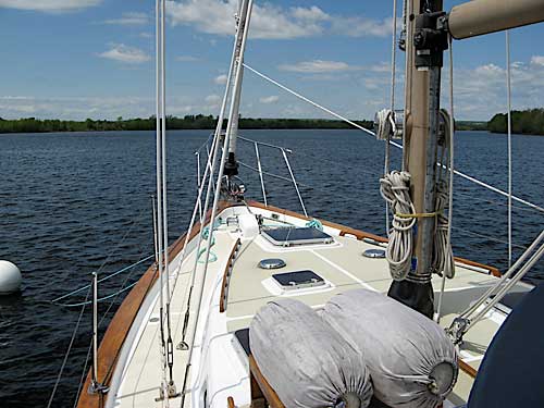 Endeavour 42 sail Boat