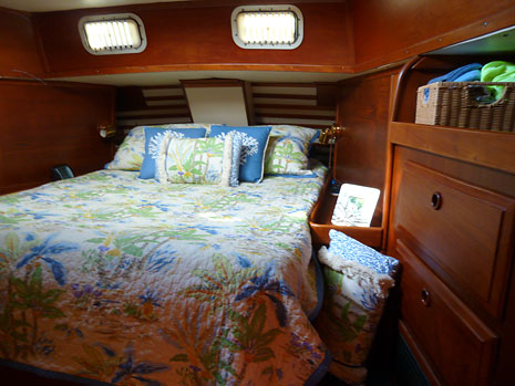 Endeavour 42 Sailboat