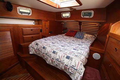 Endeavour 42 Sailboat Aft Cabin