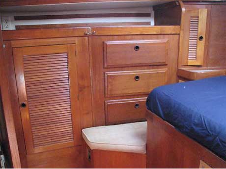 1985 Endeavour 42 Sailboat
