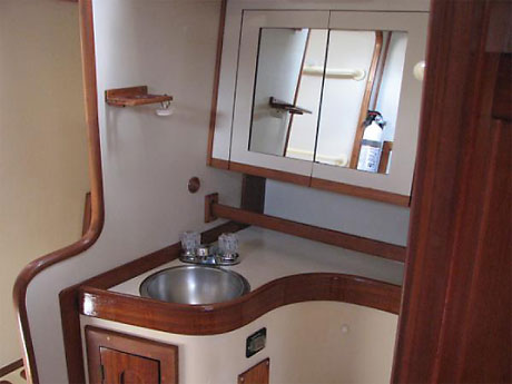 1985 Endeavour 42 Sailboat
