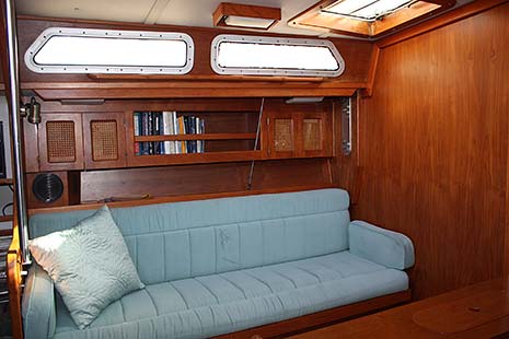 1989 Endeavour 42 Sailboat