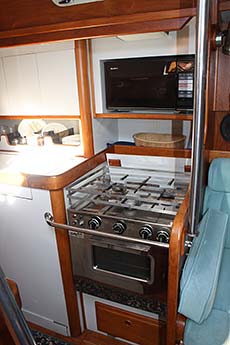 1989 Endeavour 42 Sailboat