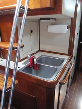 1985 Endeavour 42 Sailboat Galley