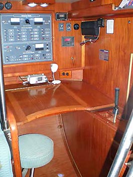 1985 Endeavour 42 Center Cockpit Sailboat 
