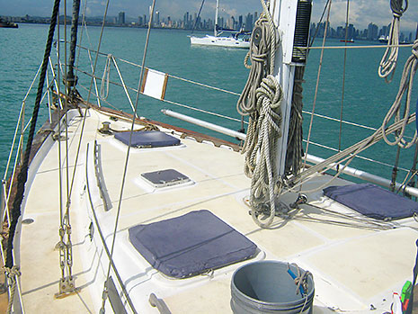 1985 Endeavour 42 Sailboat