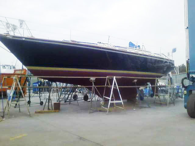 Endeavour 42