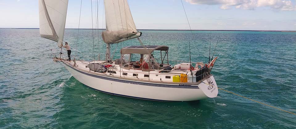 1985 Endeavour 42 Sailboat