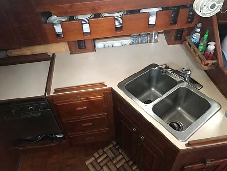 1983 Endeavour 43 Ketch Galley