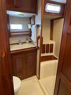 Endeavour 43 Ketch Aft Cabin Head with Shower