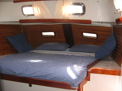 Endeavour 52 Sailboat Aft Stateroom