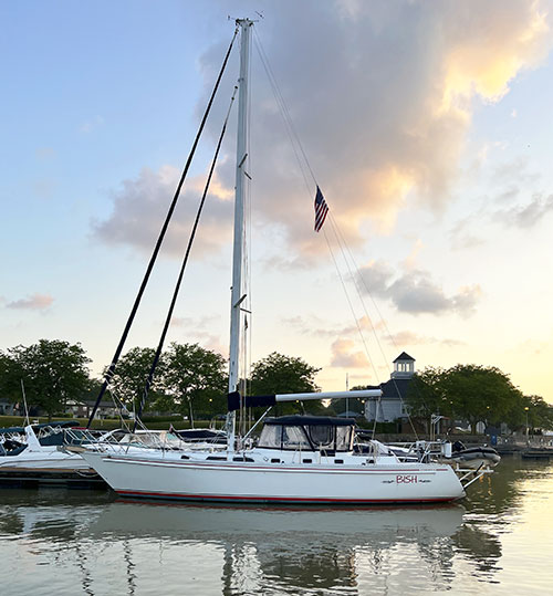 Endeavour 33 Sailboat Alpha Carina