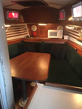 1979 Endeavour 37 Plan A Sailboat Forward Berth