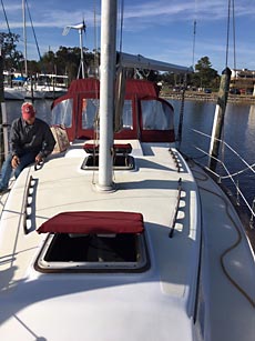 1979 Endeavour 37 Deck