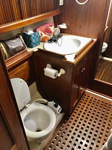 Endeavour 37 Sailboat head