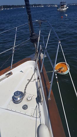 1981 Endeavour 40 Sailboat — Windlass