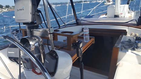 1981 Endeavour 40 Sailboat — Cockpit