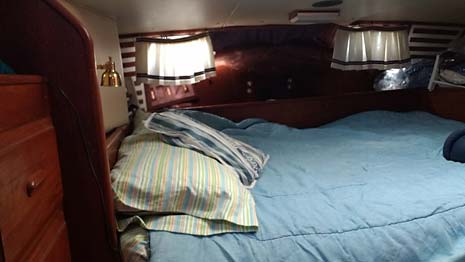 1981 Endeavour 40 Sailboat — Aft Stateroom